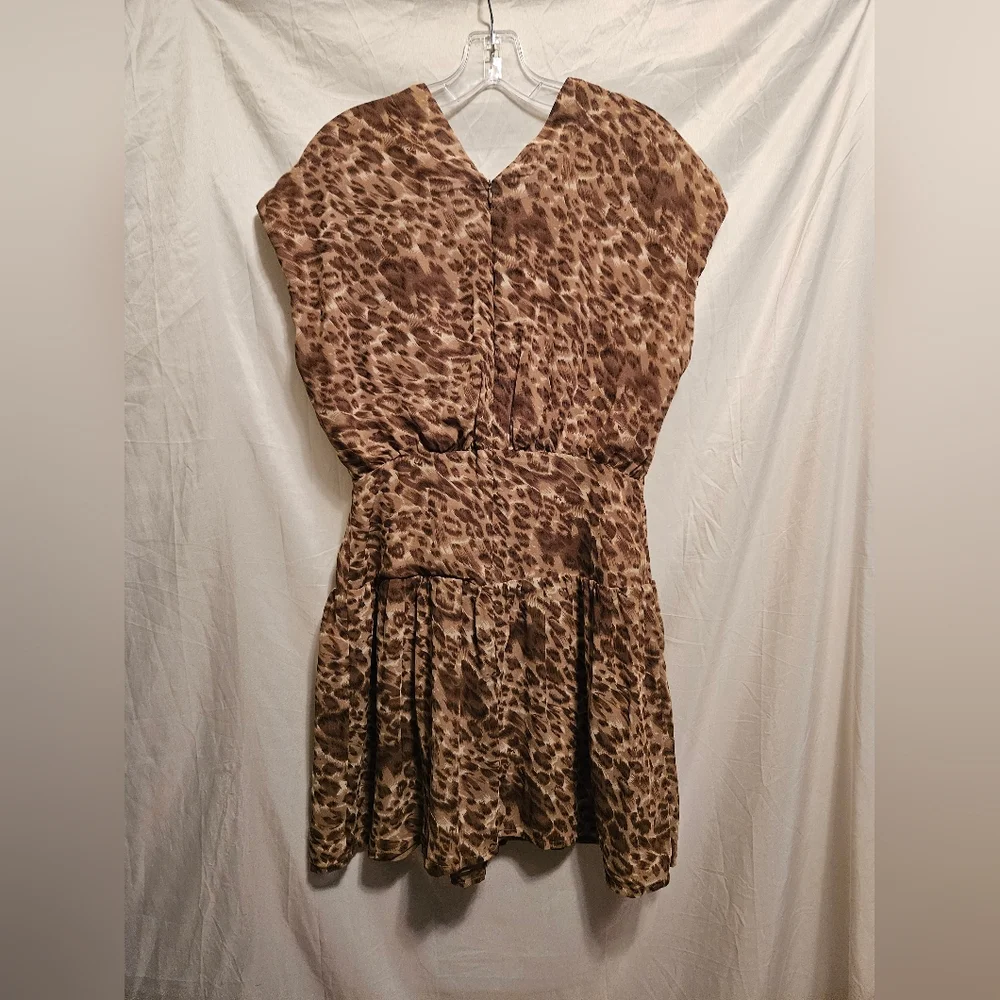 W118 By Walter Baker Animal Print Dress. Size Small. Lined Lightweight Flowy